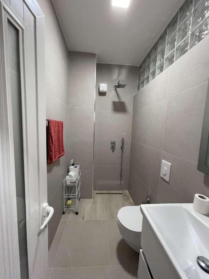 Finesse Komuna E Parisit Apartment Tirana