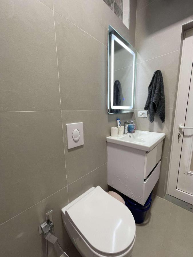 Apartment Finesse Komuna E Parisit *